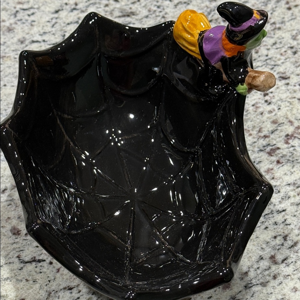 Vintage Halloween Witch Spiderweb Candy Bowl. New condition. - Picture 9 of 10
